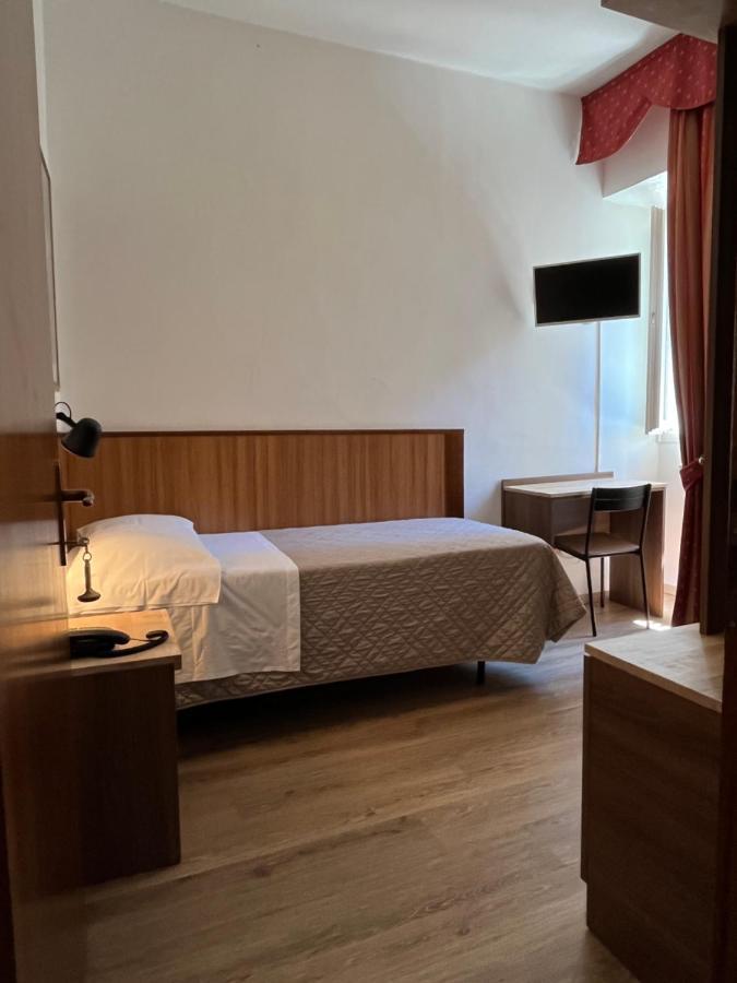 Hotel Umbria Perugia Luaran gambar