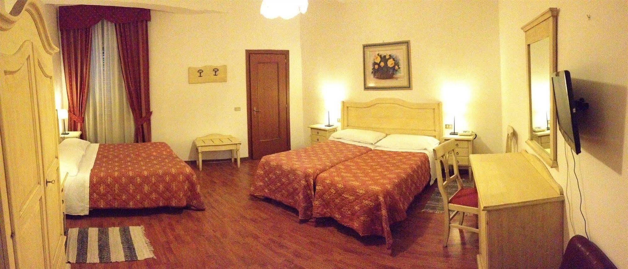 Hotel Umbria Perugia Luaran gambar