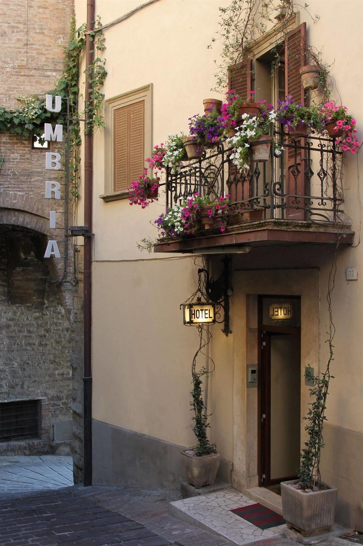 Hotel Umbria Perugia Luaran gambar